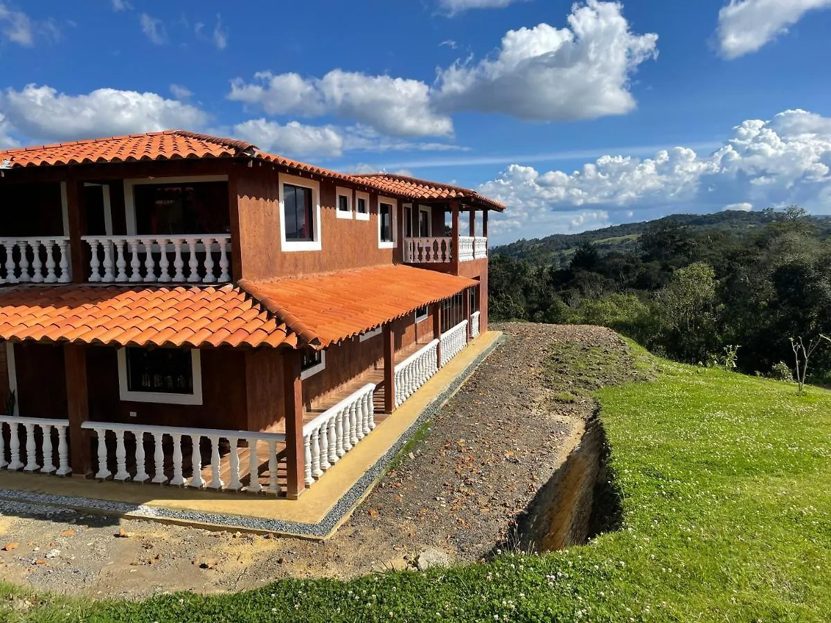 Finca vista verde hostal mágico! Medellín 0*,