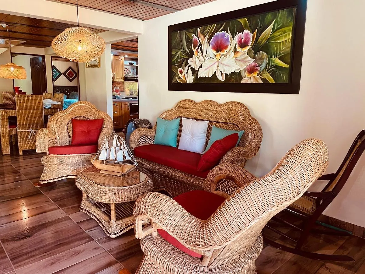 Finca vista verde hostal mágico! Medellín Сasa de vacaciones