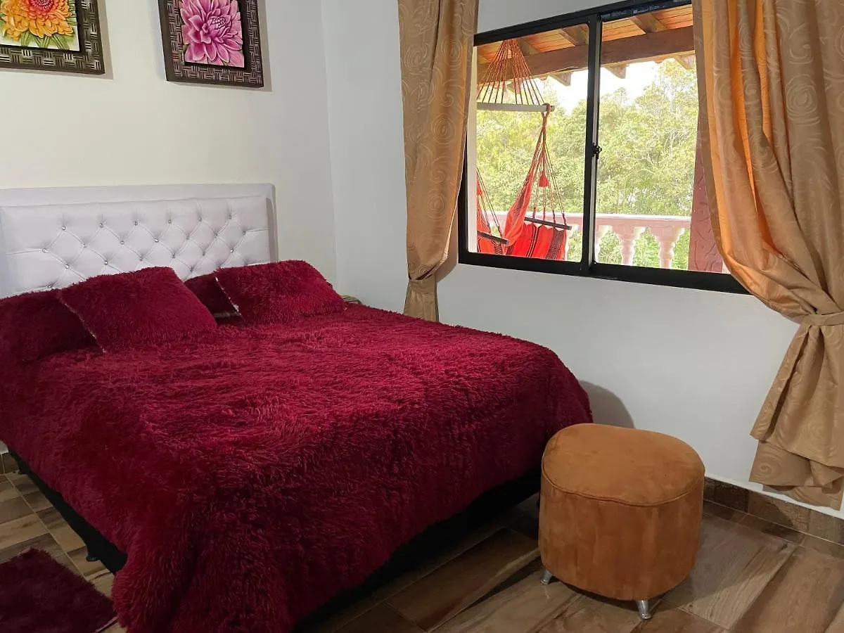 Finca vista verde hostal mágico! Medellín Сasa de vacaciones