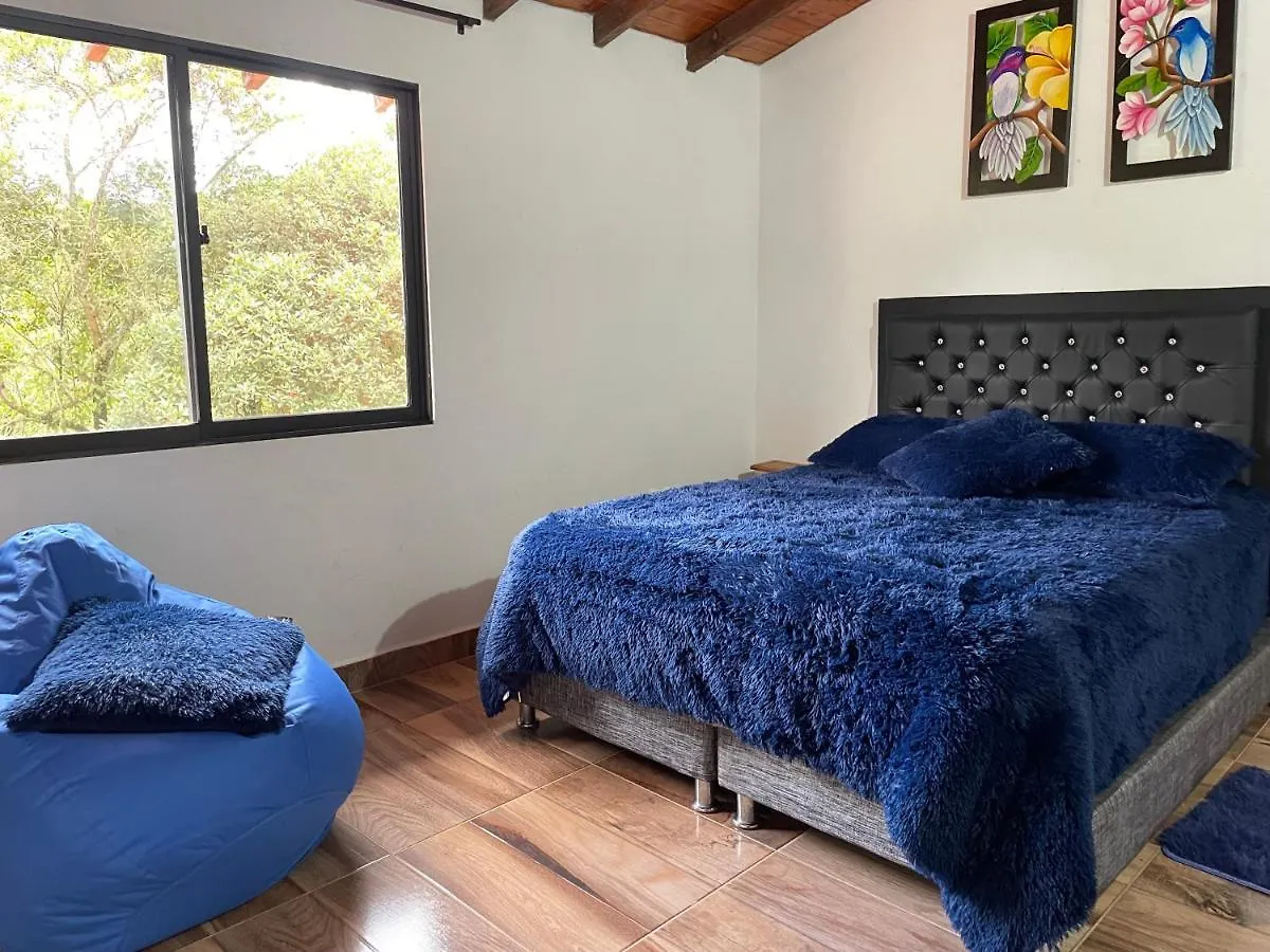 Finca vista verde hostal mágico! Medellín