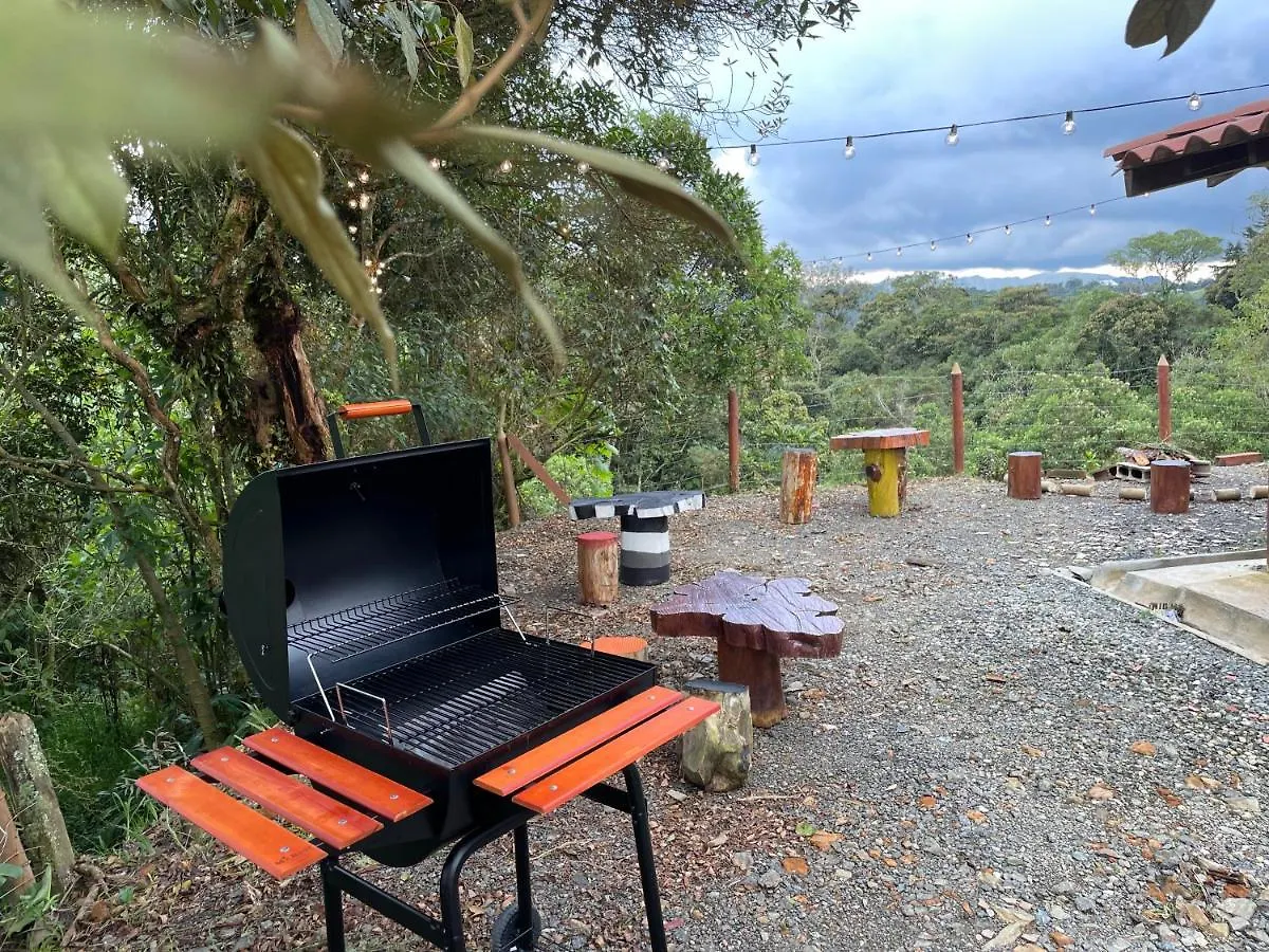 Сasa de vacaciones Finca vista verde hostal mágico! Medellín