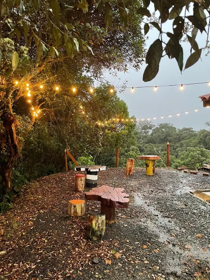 Finca vista verde hostal mágico! Medellín Colombia